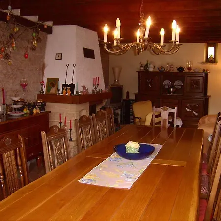 בית נופש Maison Iris *