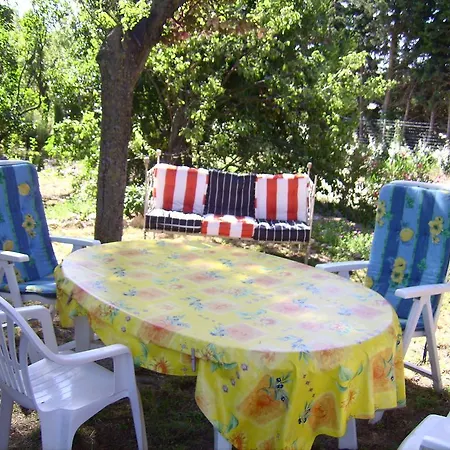 בית נופש Maison Iris Villeneuve-lès-Montréal