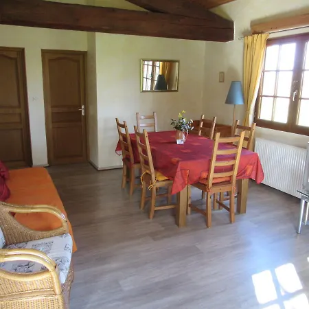 בית נופש Maison Iris Villeneuve-lès-Montréal