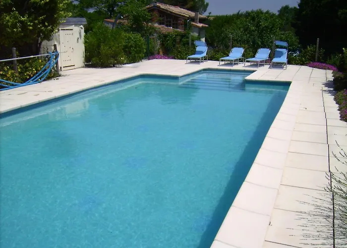 Nyaraló Maison Iris *