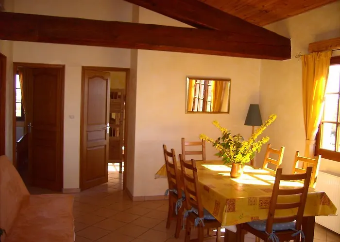 Nyaraló Maison Iris *