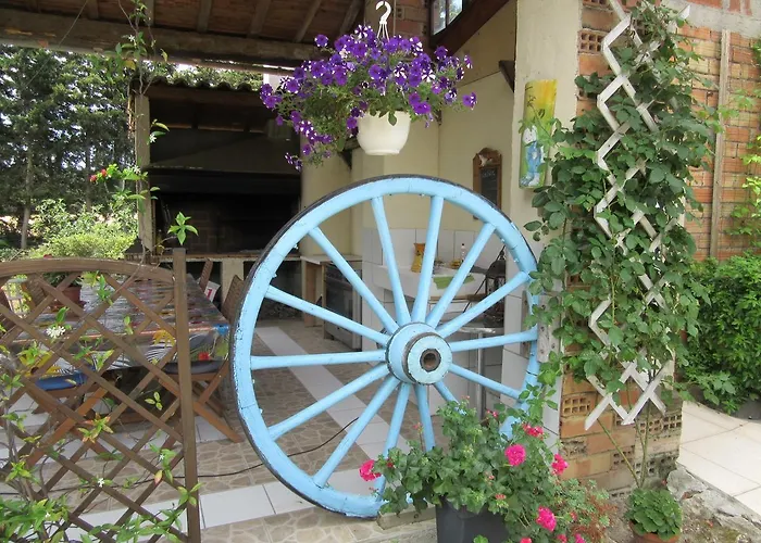 Maison Iris Nyaraló