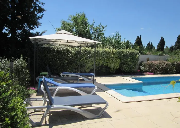 Maison Iris Nyaraló