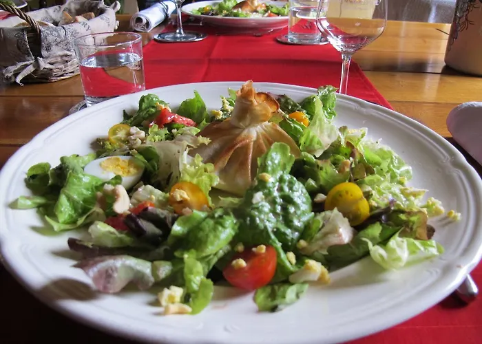 Maison Iris Nyaraló *